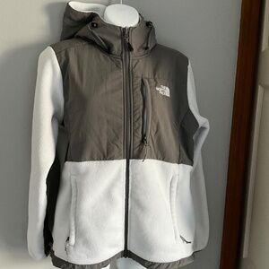 The North Face White & Grey Classic Fleece Jacket